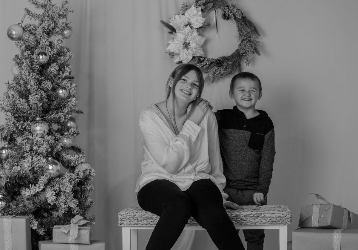 Matt&Mallory's Christmas Photos_2024_026