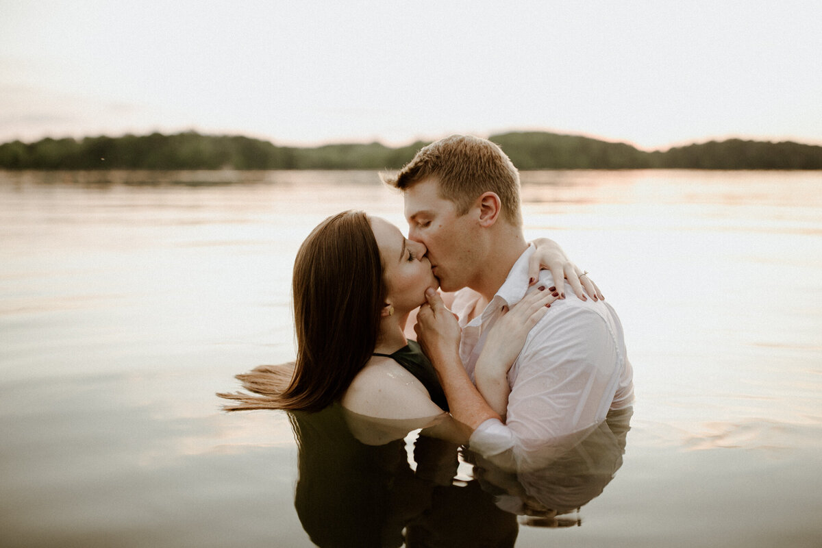 meg-thompson-photography-indianapolis-eagle-creek-engagement-session-mikayla-gannon-24