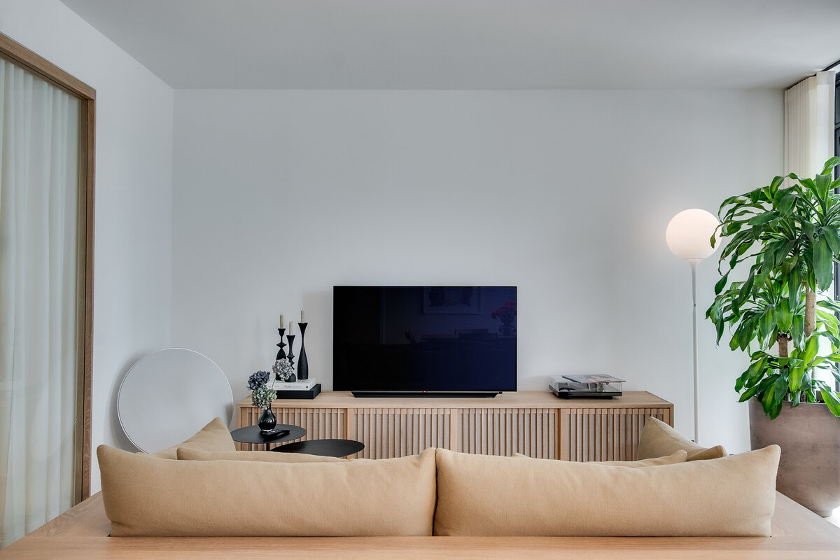 013_Living Room