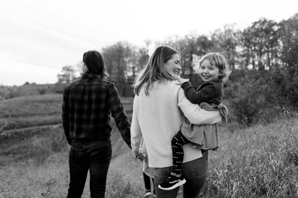 port-perry-ontario-black-and-white-family-photography1