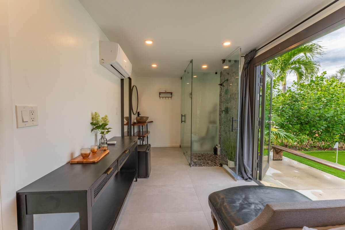 Bathroom 4 (2)