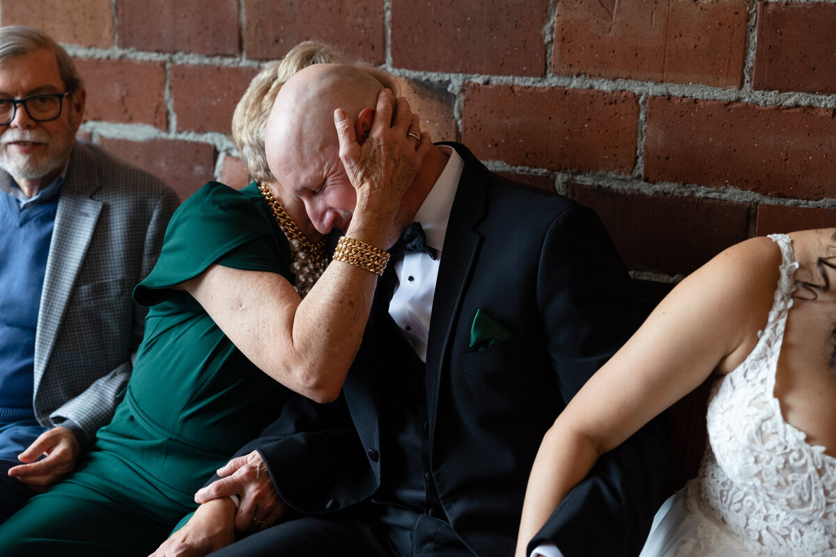 Seattle-Wedding-Photographer-Indoor venue-Cathedral downtown Seattle-022