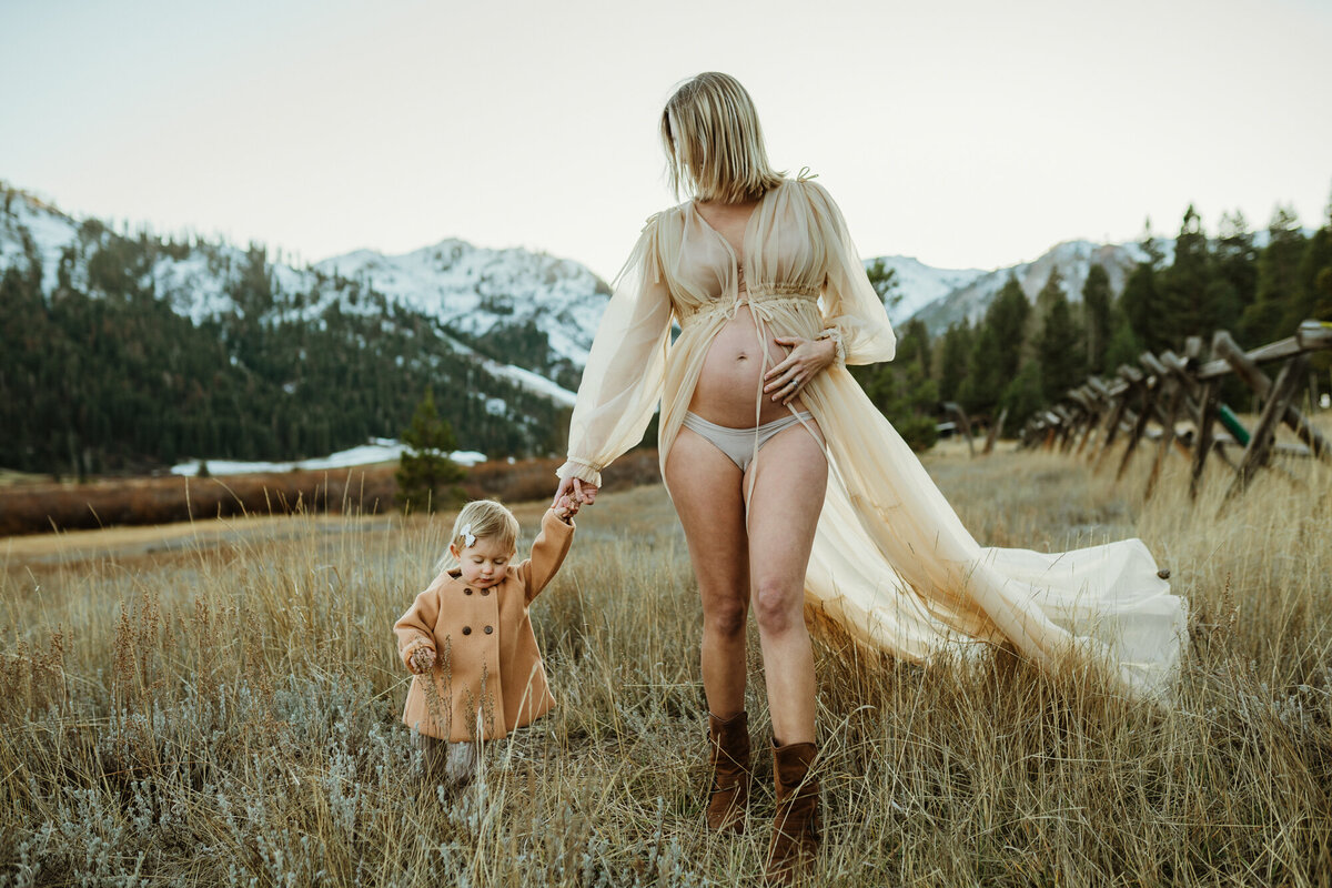 Lake Tahoe-Maternity-Photographer-82