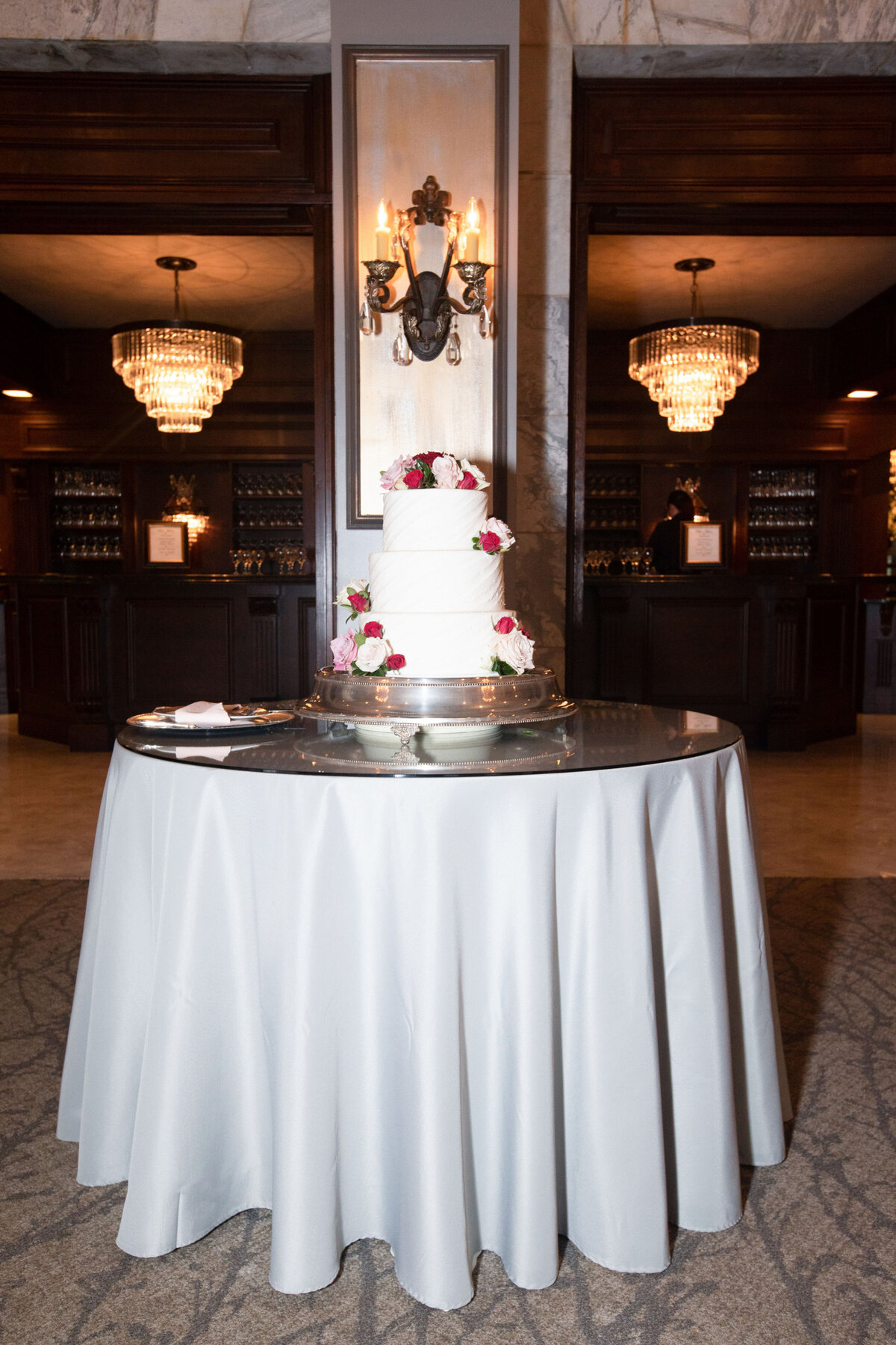 Wedding-Cake-Tate-House-Ballroom-Three-Tier-Floral