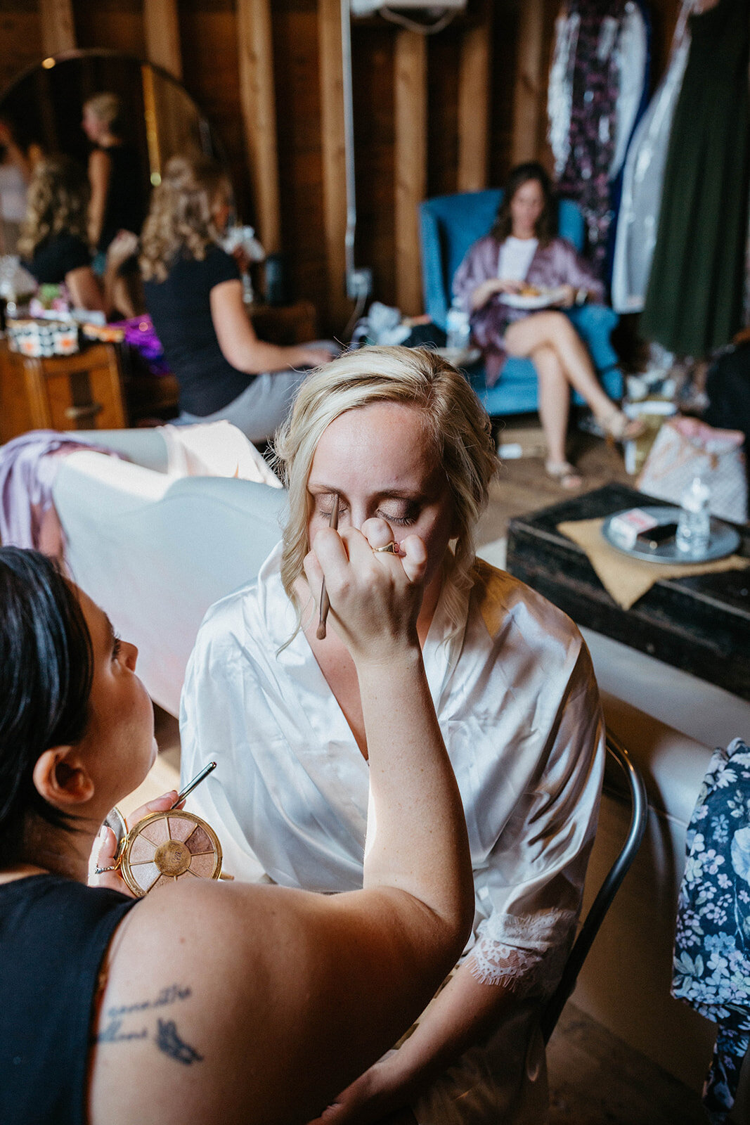 bride-getting-makeiup-done