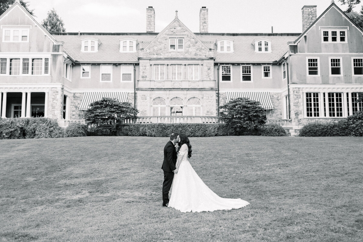 Blithewold Mansion Romantic and Timeless Summer Wedding