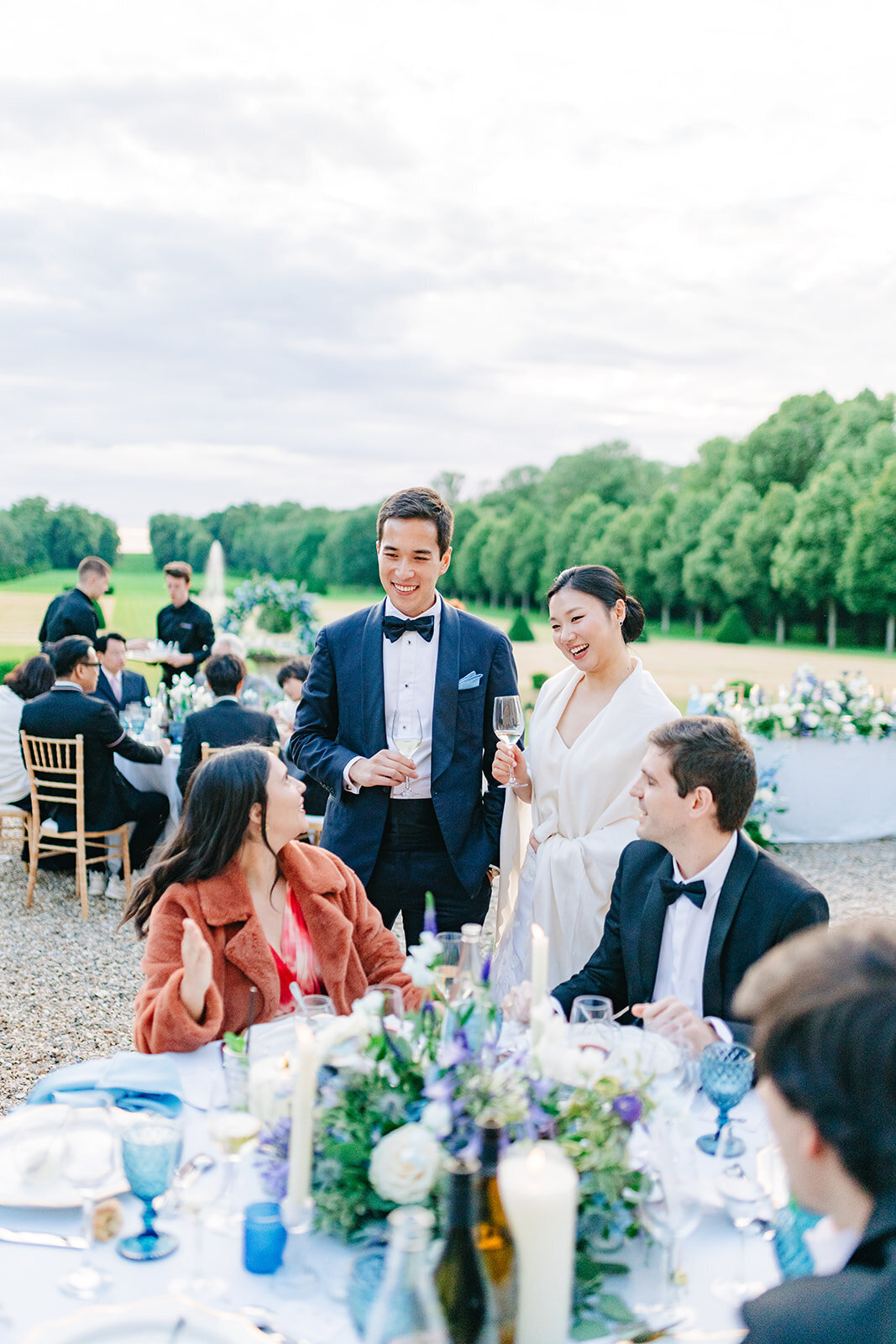 MorganeBallPhotography-Wedding-ZoeEdward-11-ChateauChamplatreux-Dinner-378-3931