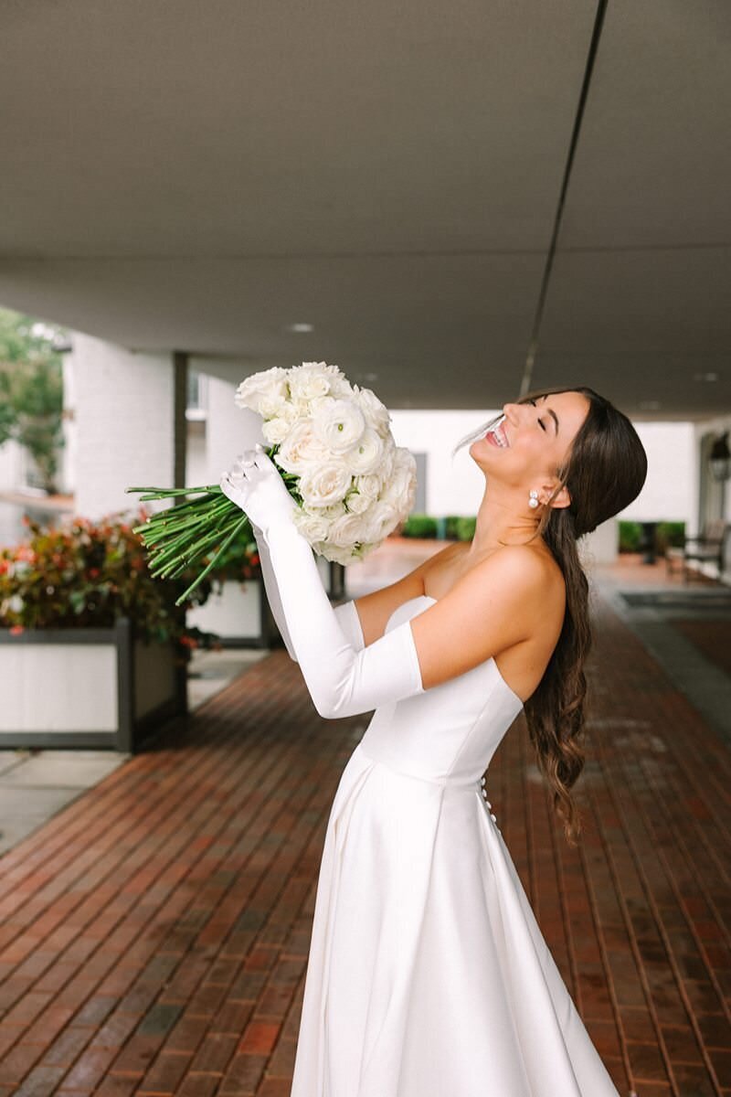 evansville-country-club-wedding-first-look-moment29