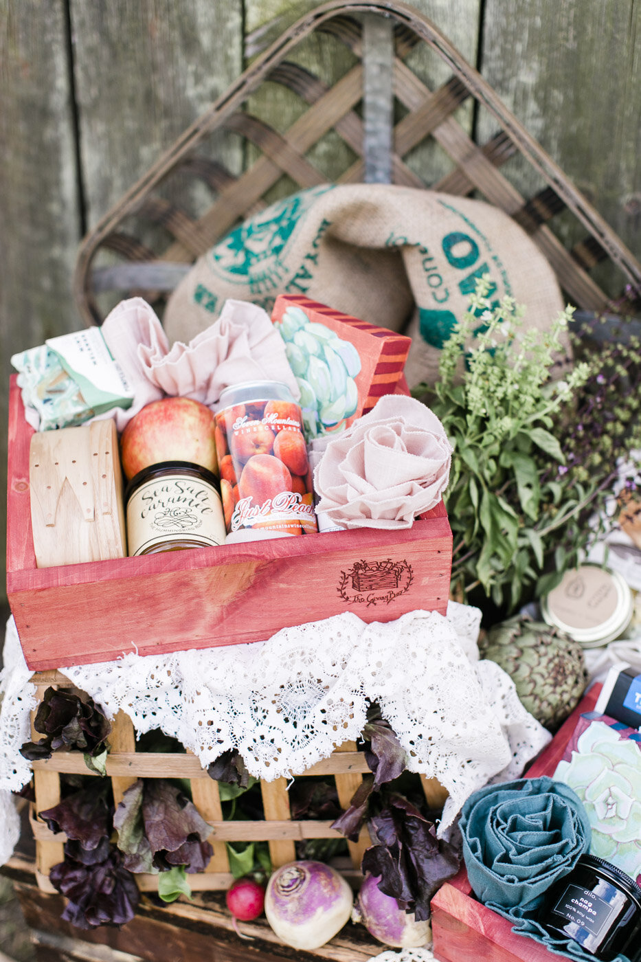 farm to table wedding inspo-rooted farmstead -jana scott photography_60