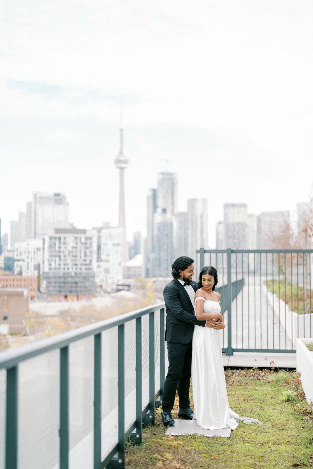 E4-Toronto-Engagement-Photoshoot-Judi-and-Raj-2024-11-03-2500px-1009