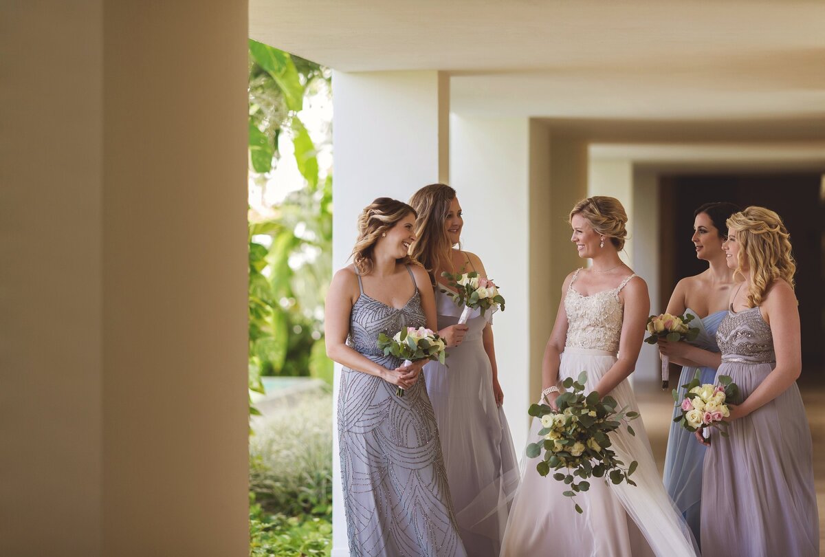 Bridesmaid in hallway before wedding in Cancun