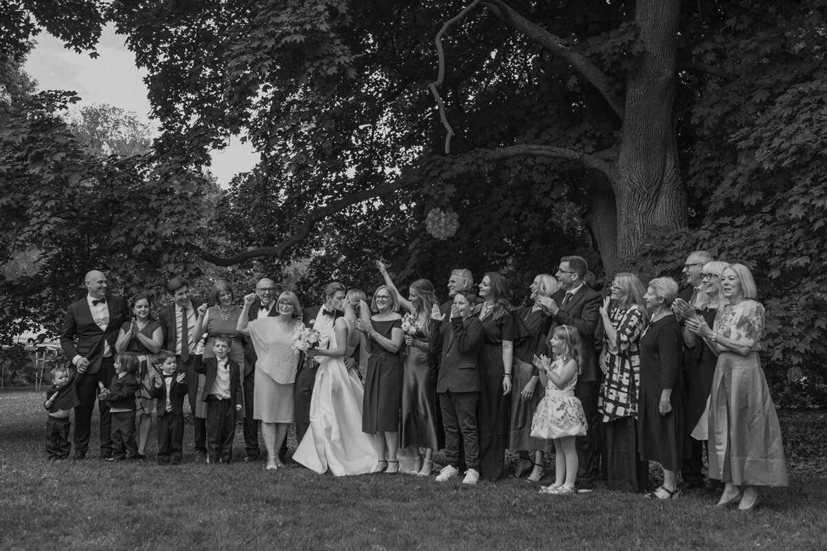 toronto-downtown-spadina-museum-the-great-hall-wedding-couples-session-summer-torontovibes-romantic-whimsical-artsty-indie-movie-534