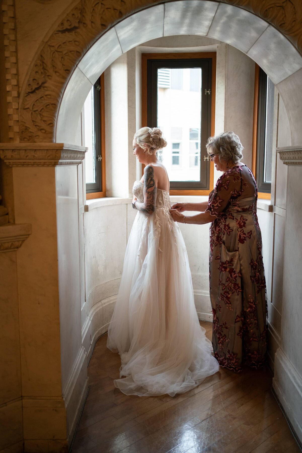 Colorado-Wedding-Photographer-Getting-Ready-Wildflower-Weddings-17