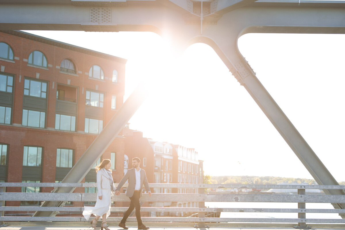 candid-boston-engagement-photographer-zev-fisher071