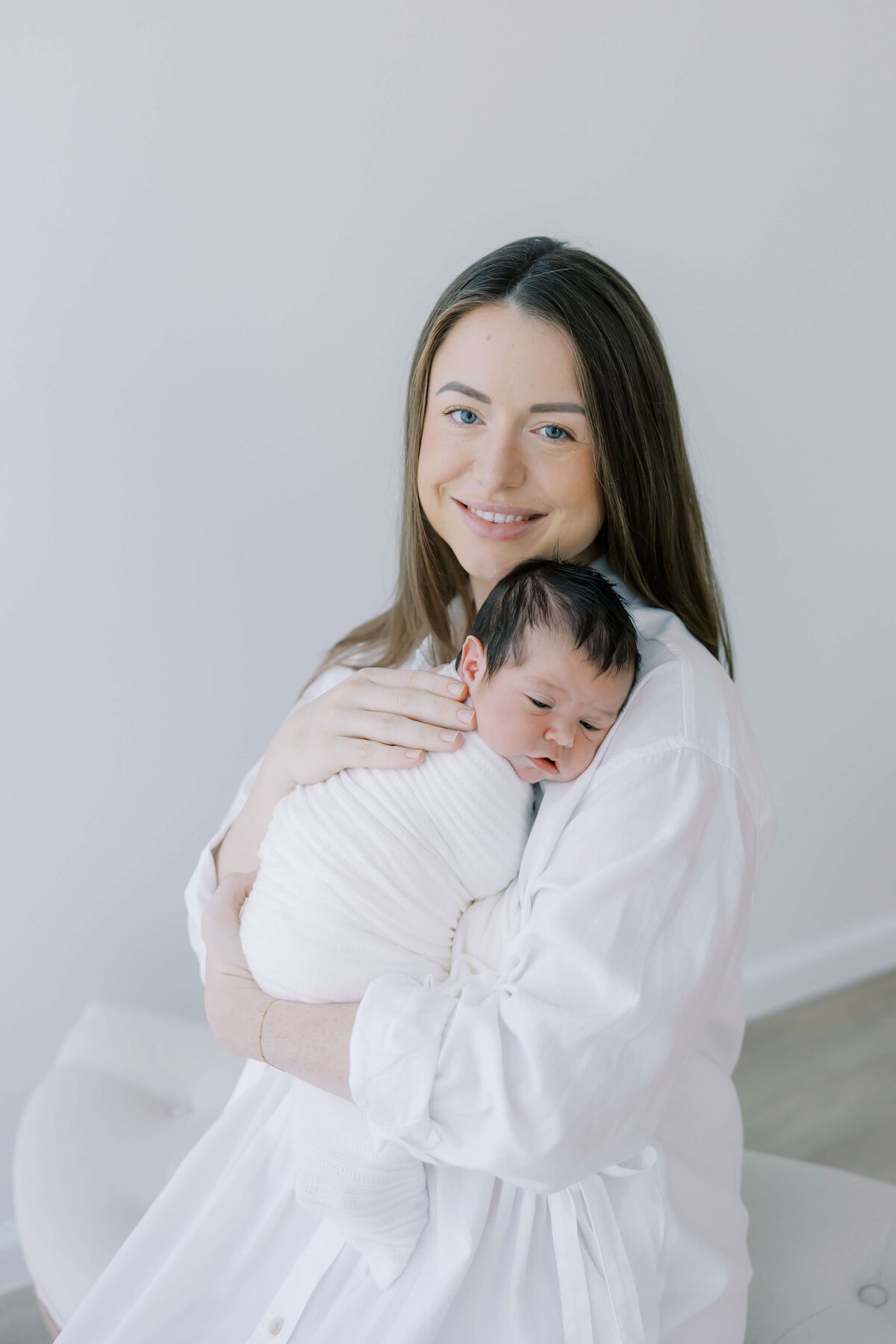 classic-mother-child-portrait