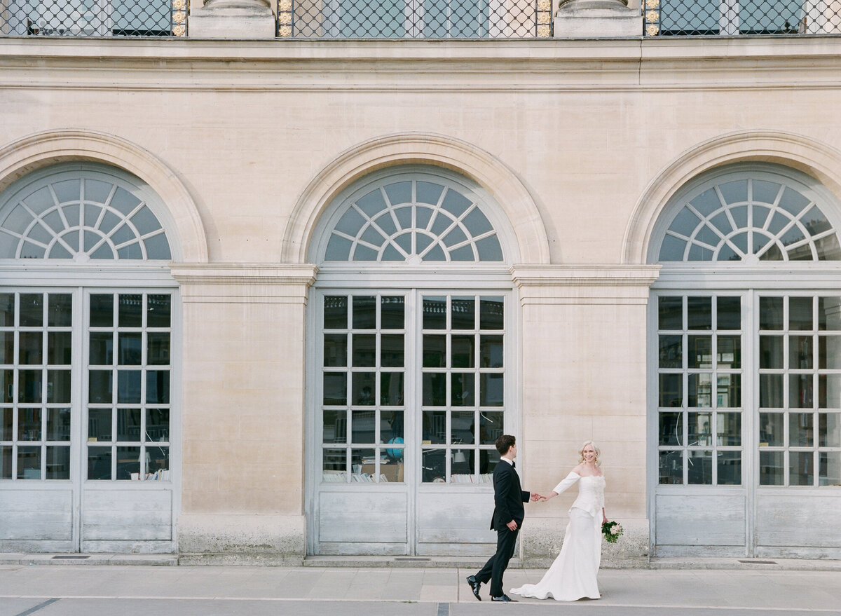 Jennifer Fox Weddings English speaking wedding planning & design agency in France crafting refined and bespoke weddings and celebrations Provence, Paris and destination Laurel-Chris-Chateau-de-Champlatreaux-Molly-Carr-Photography-8