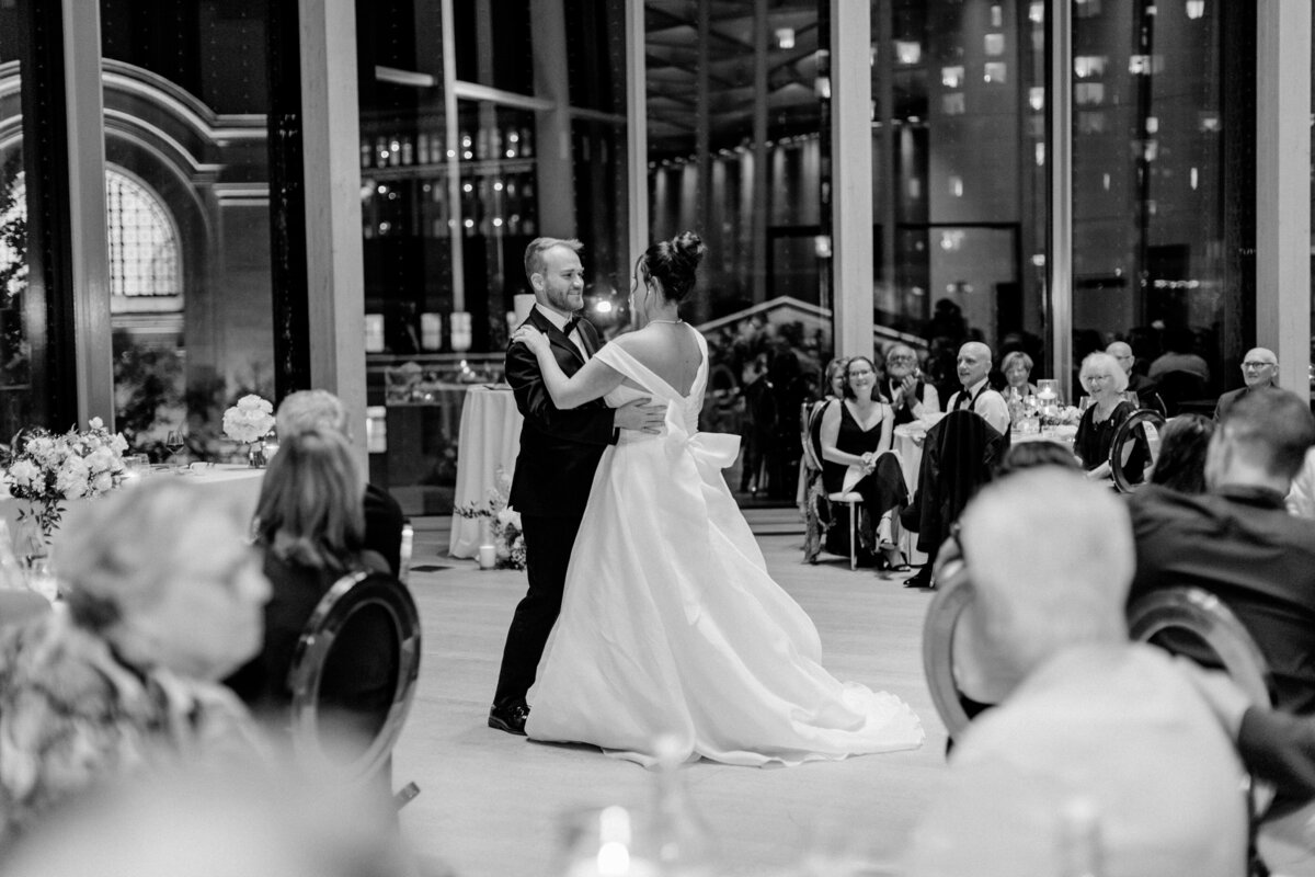 1479 Pascale and Nicolas NAC OBorn Room Wedding Downtown_Ottawa_Photography by Emma