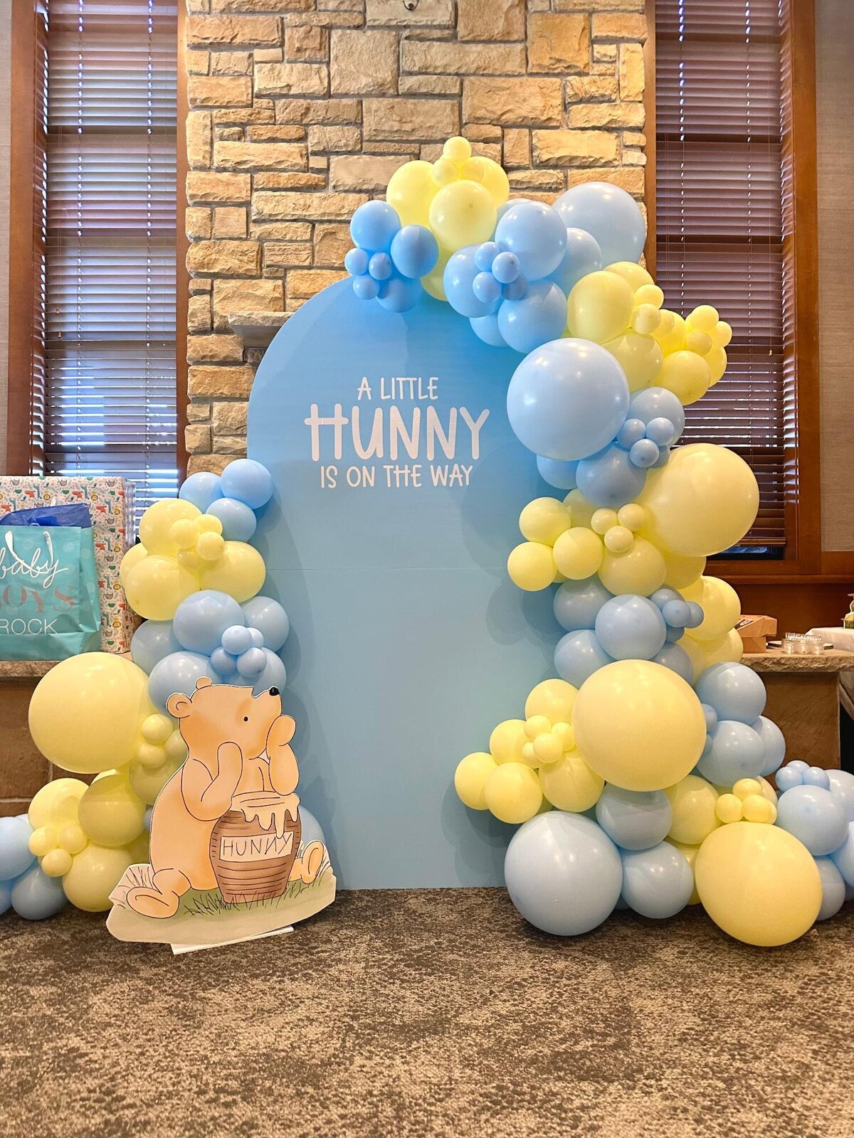 winnie the pooh balloons and backdrop Barrington