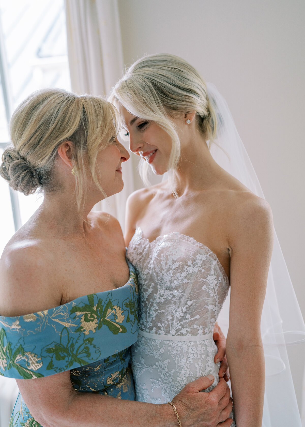 LindsayAndrewWedding5-17-24VickiGraftonPhotography-372