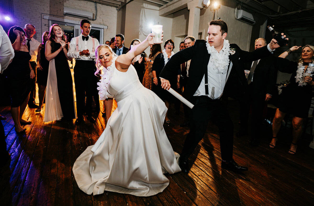 wedding-party-dance
