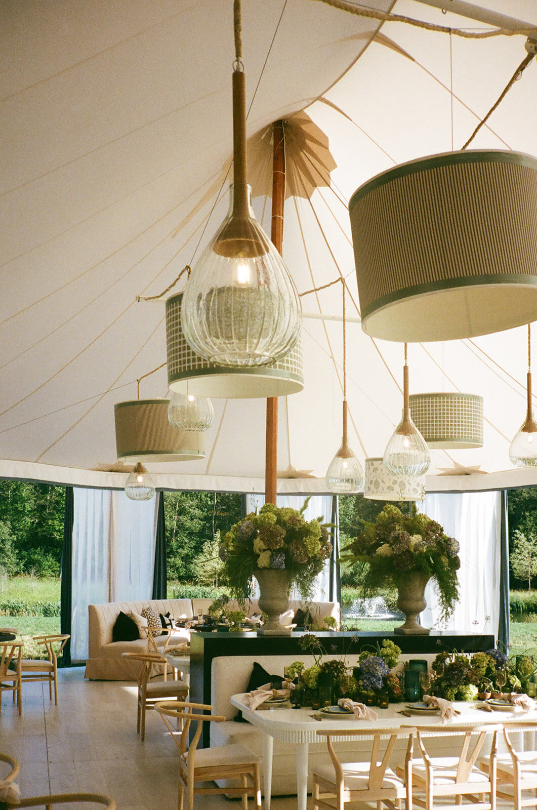 modern-coastal-tented-wedding-reception-at-willow-hill-ct