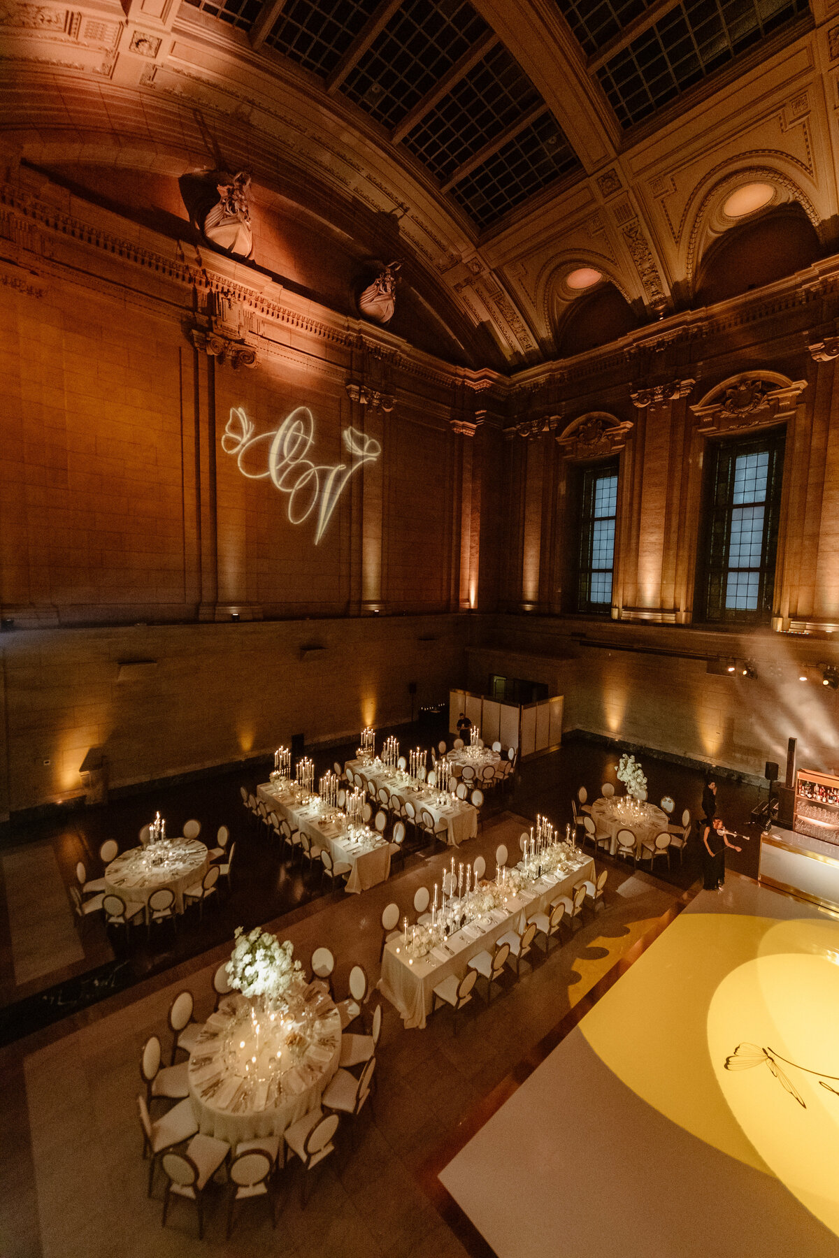 Theate-Saint-James-Wedding-Luxury-WeddingPlanner-Montreal-CoolsEvents - montreal wedding planner