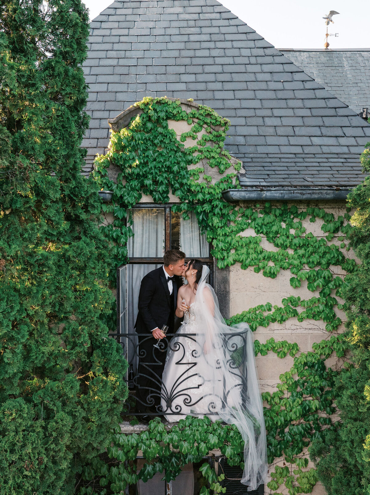 Maria + Grant + Truvision Studios 179