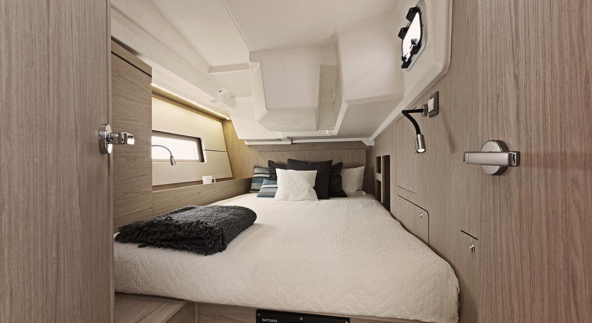 beneteau-oceanis-46.1-interior-7