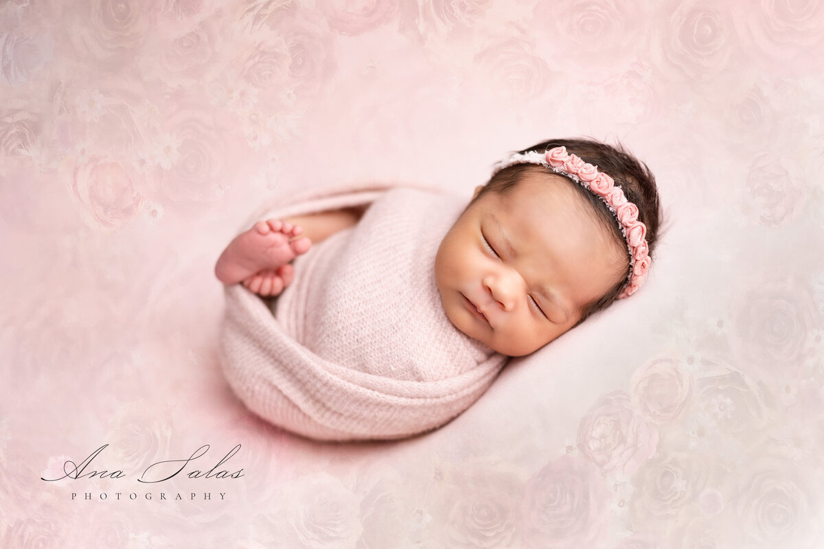 Newborn-Photographer-Edmonton-48