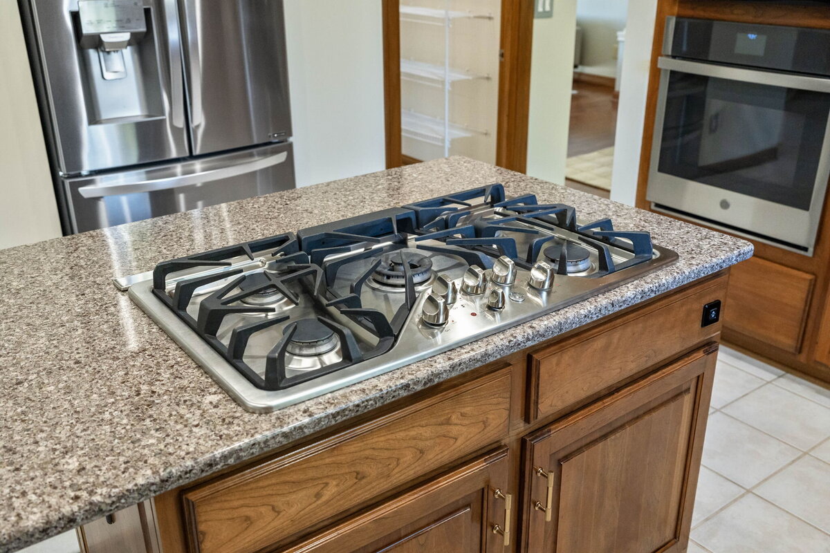 18-web-or-mls-A7407449