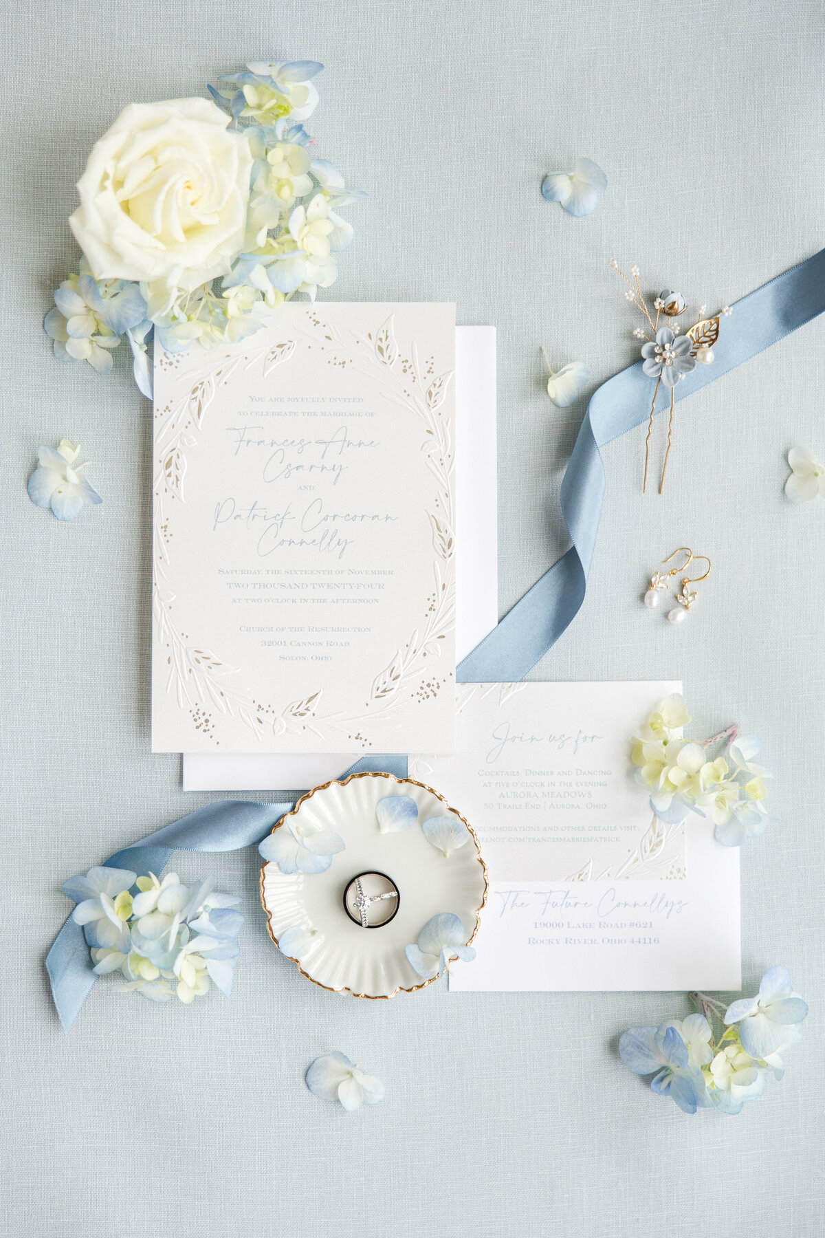 Cleveland Ohio Wedding Photographer light blue and white hydrangeas
