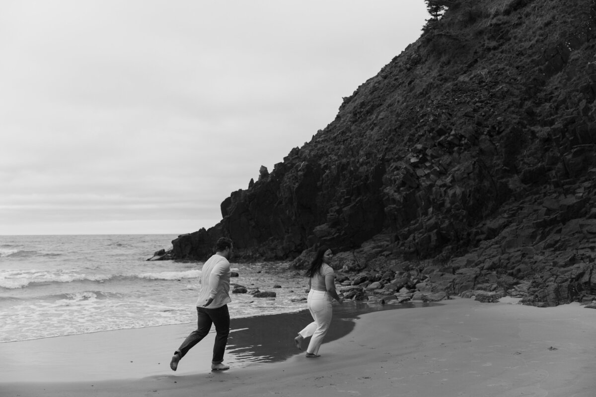 fall oregon coast engagement session-78