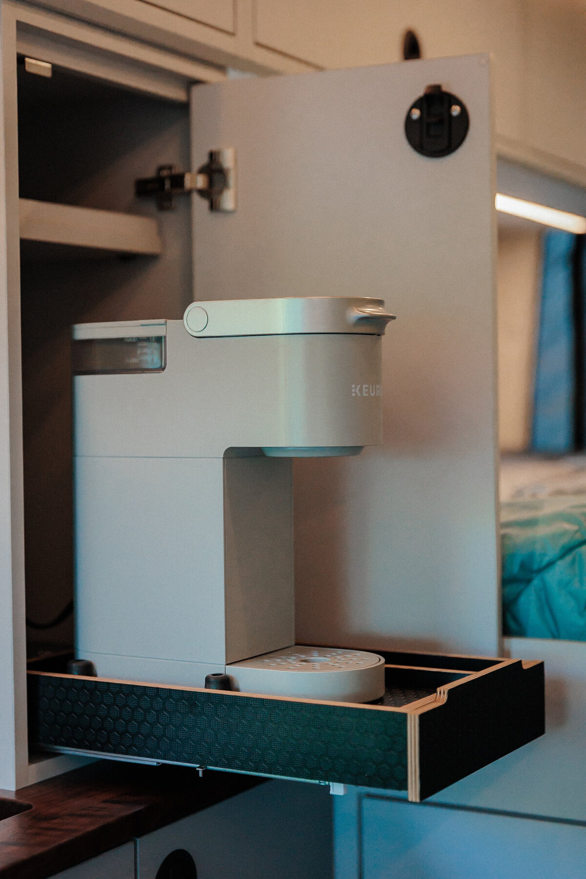 3_WooleyBugger250829_BMV_SlowFastcreative_1643