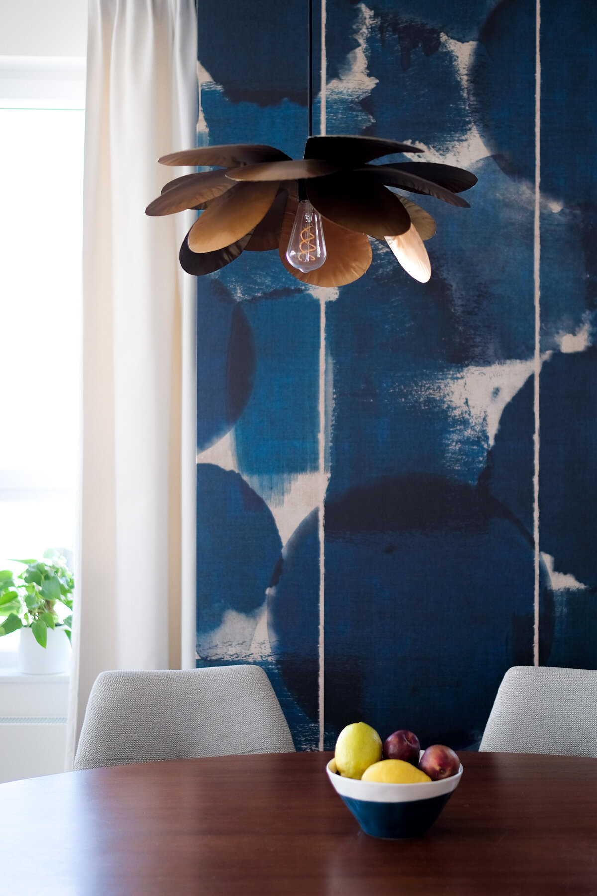 studio_saudade_frêne_détails_lampe_caravane_papier_peint