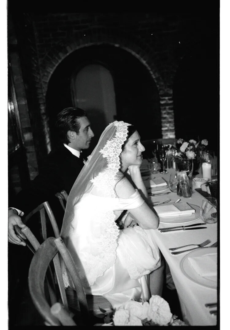 italy bride and groom in tuscany