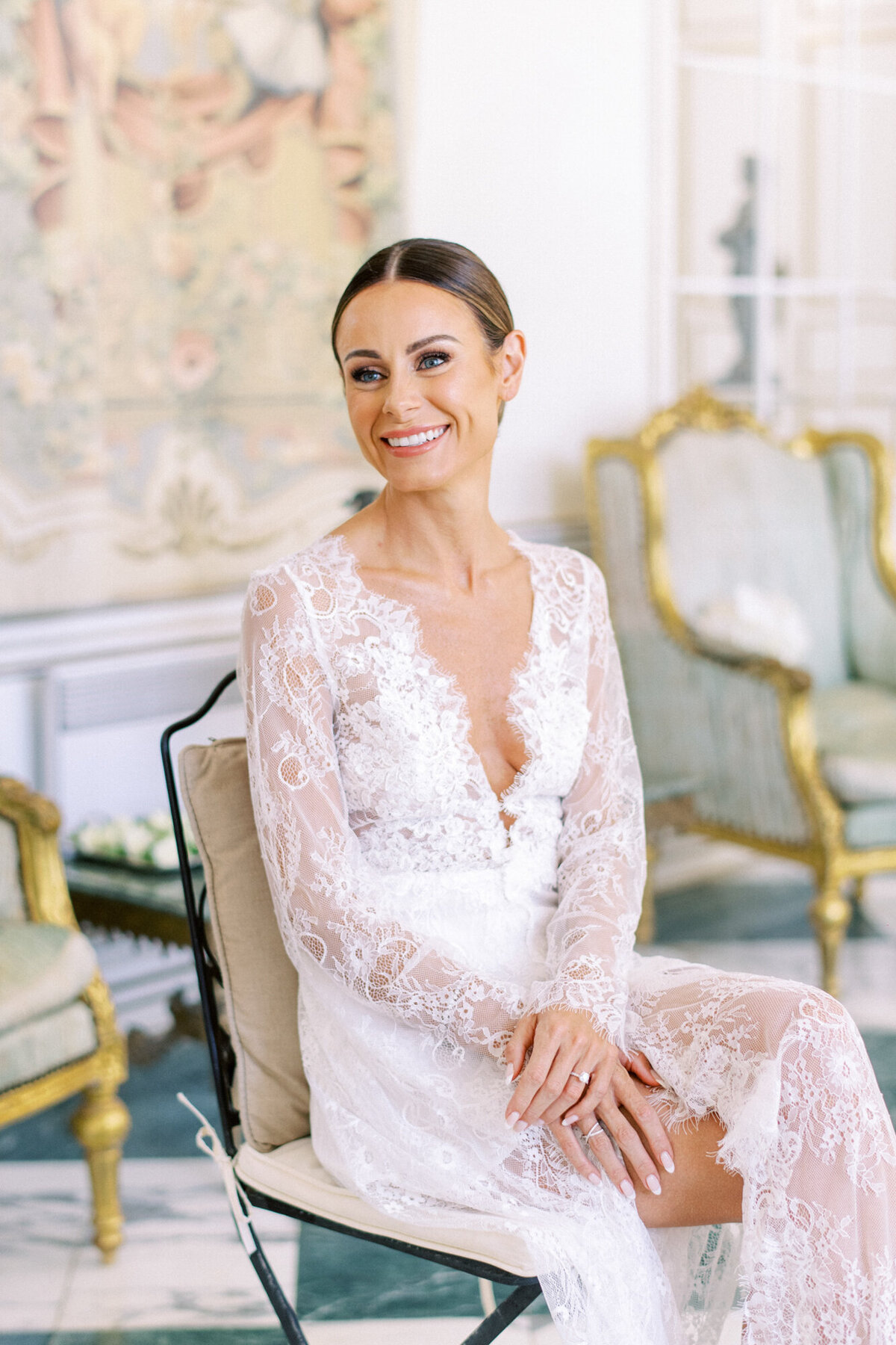 Maïlys Fortune Photography Husband Wife Wedding Weddings Photography France Switzerland Italy Timeless Dreamy Imagery Bilingual French English Destination Weddings Destination Wedding Provence French Riviera Paris Lake Como Tuscany27