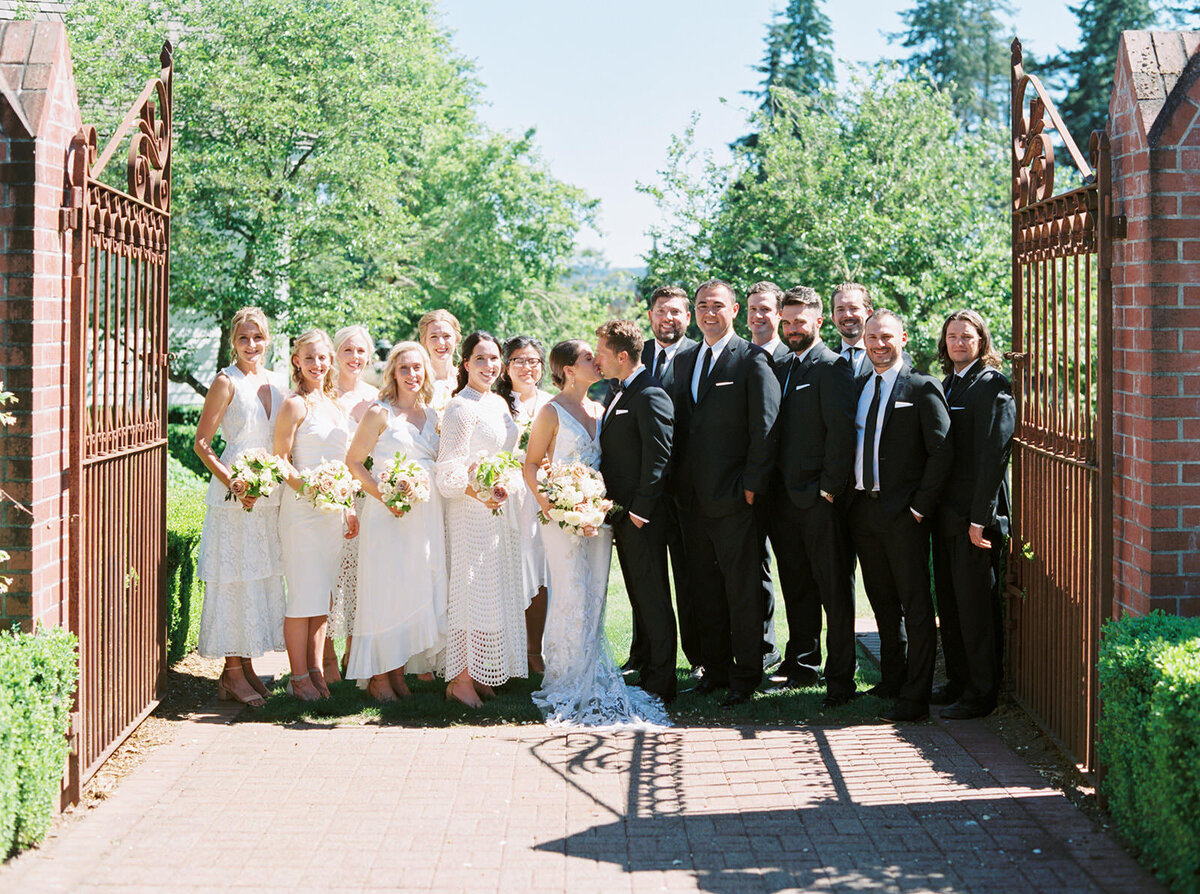 Carlos-Hernandez-Photography-Megan-Trevor-Wedding-Portland-Oregon-172
