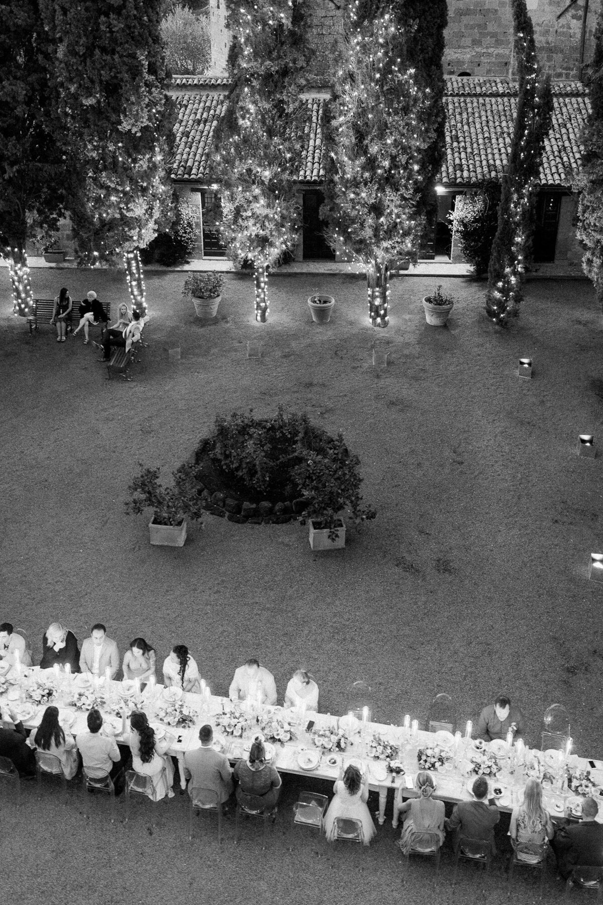 Maïlys Fortune Photography Husband Wife Wedding Weddings Photography France Switzerland Italy Timeless Dreamy Imagery Bilingual French English Destination Weddings Destination Wedding Provence French Riviera Paris Lake Como Tuscany149