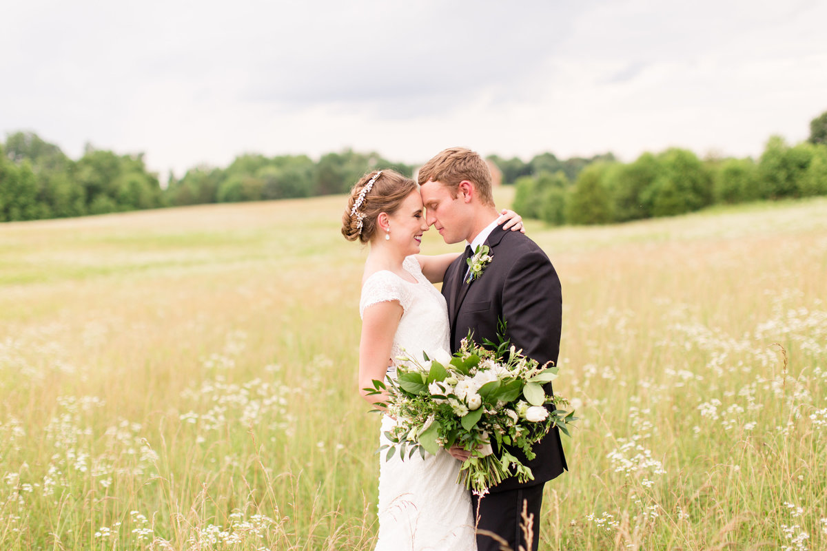 Virginia wedding by Marie Hamilton Photography