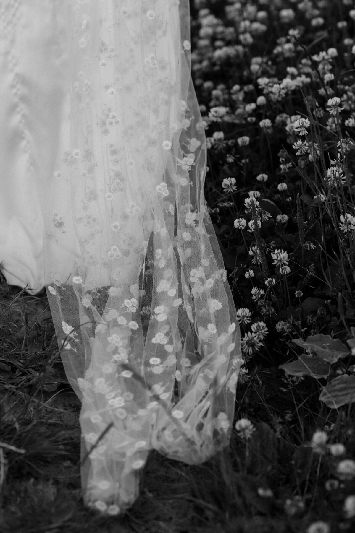 Bridal-fashion-detail-Edinburgh