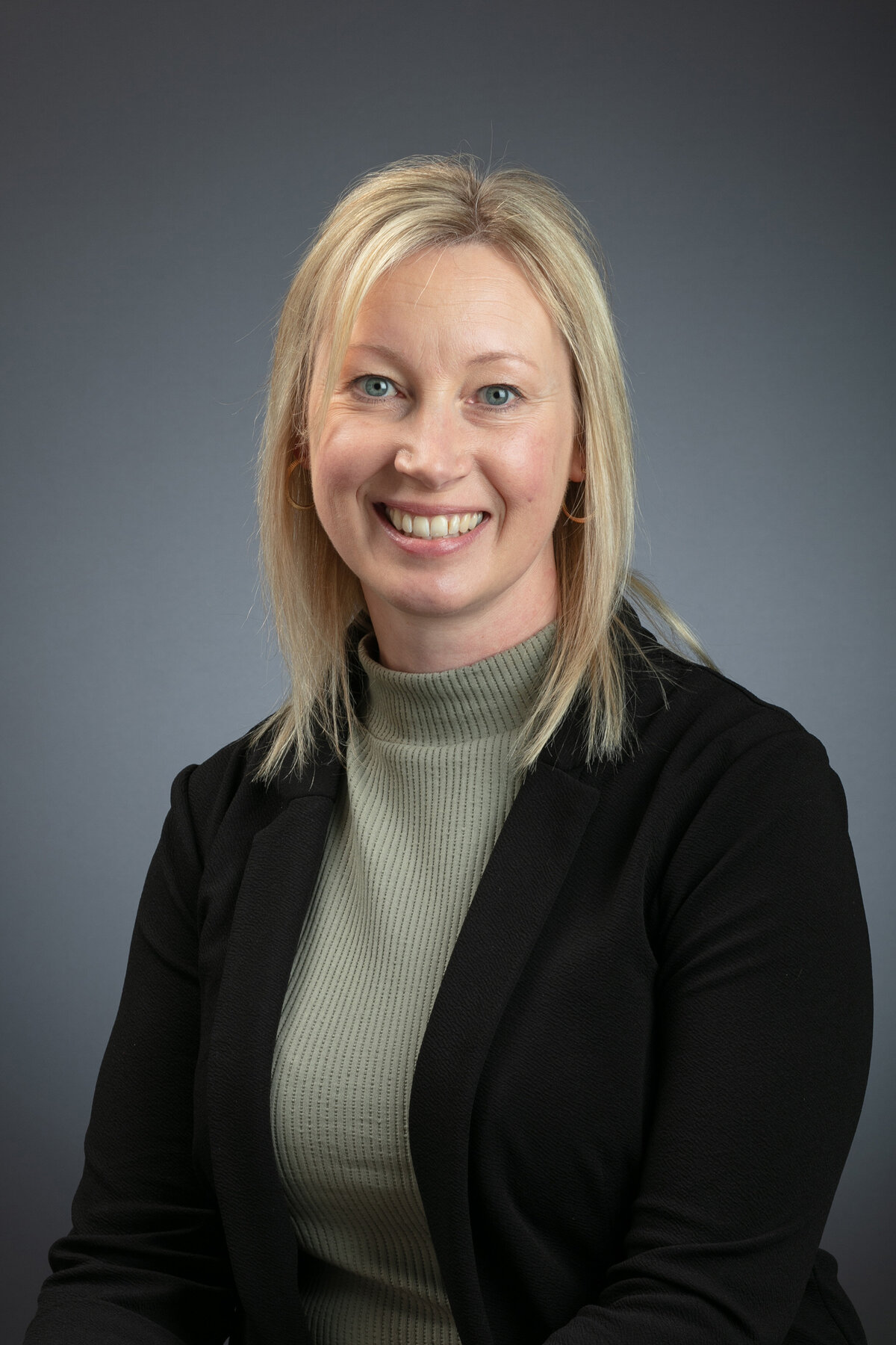 Business Headshot photographer St Paul MN68