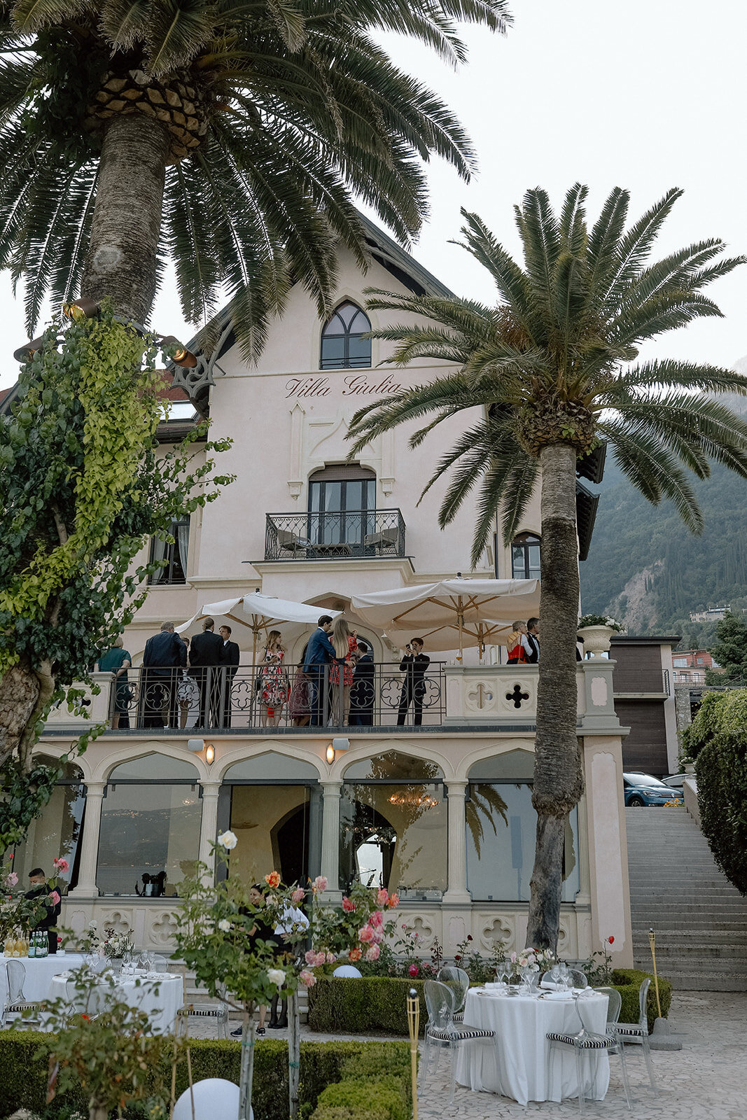 00004authentic-elopement-photographer-switzerland-lisa-lark
