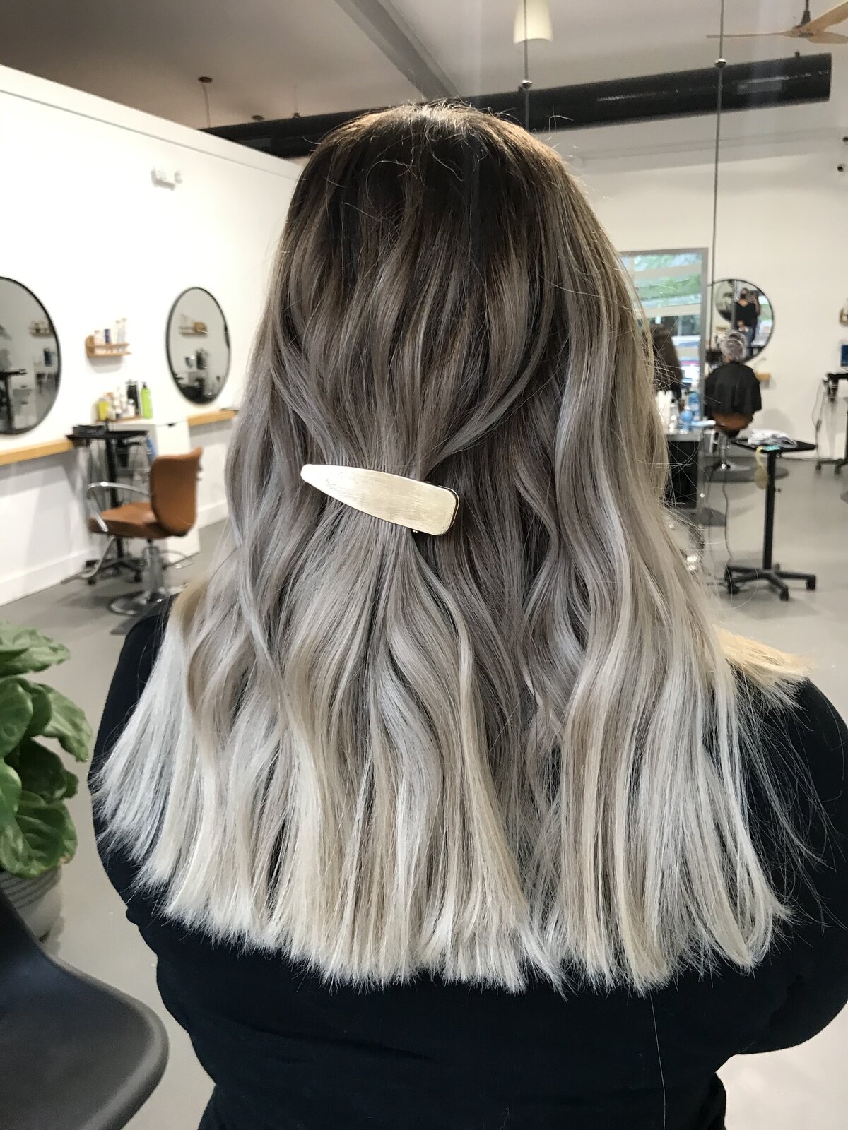 icy blonde tips