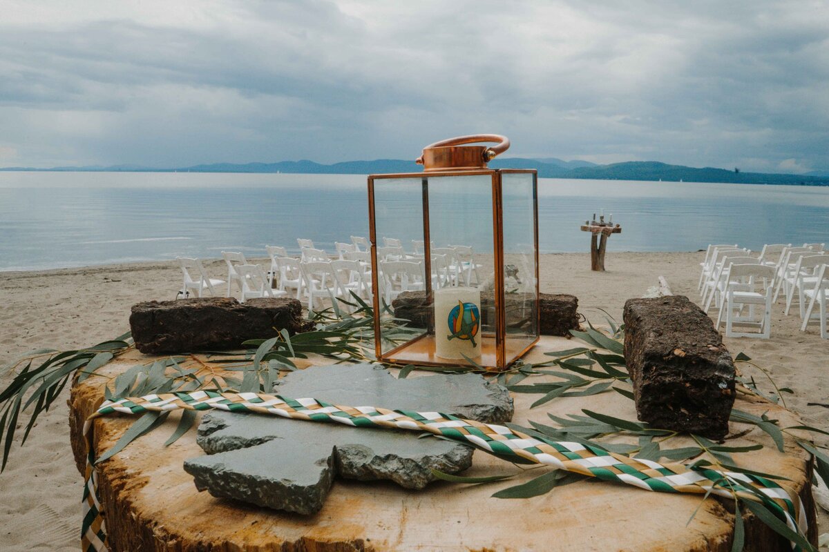 wedding ceremony on a lake with irish traditions