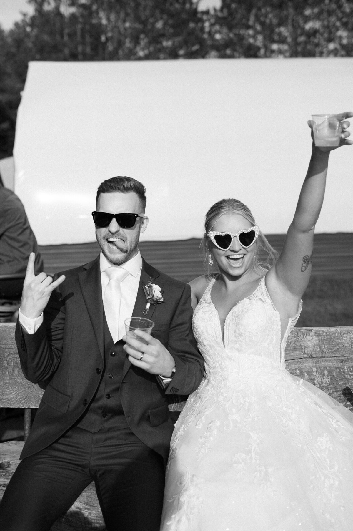 taylor-and-logan-wedding-sneak-peek-4