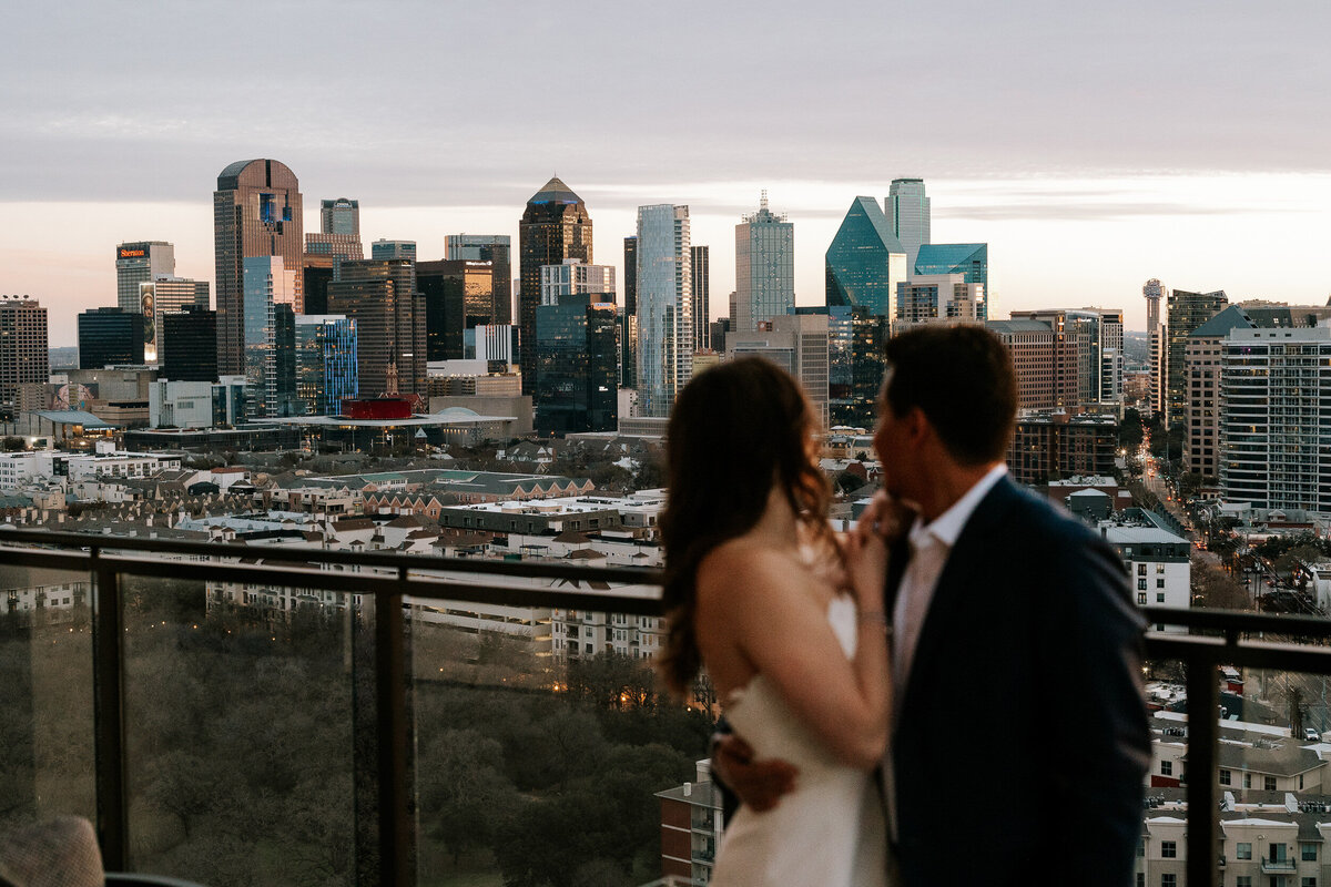 hotel swexan creative editorial engagement photos downtown dallas-42-kaitlin-jeancarlo