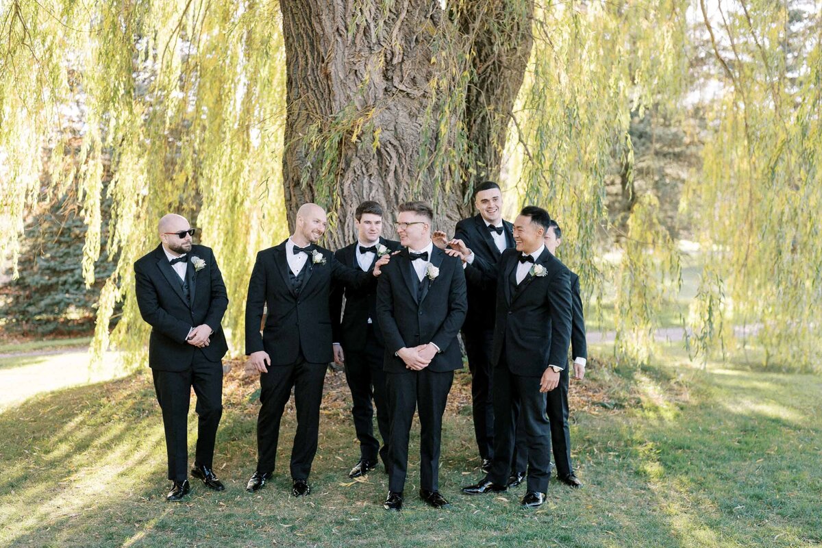 W11-Wedding-Photos-Caledon-Valley-Estate-Eleanor-and-Michael-2024-11-02-2500px-1115