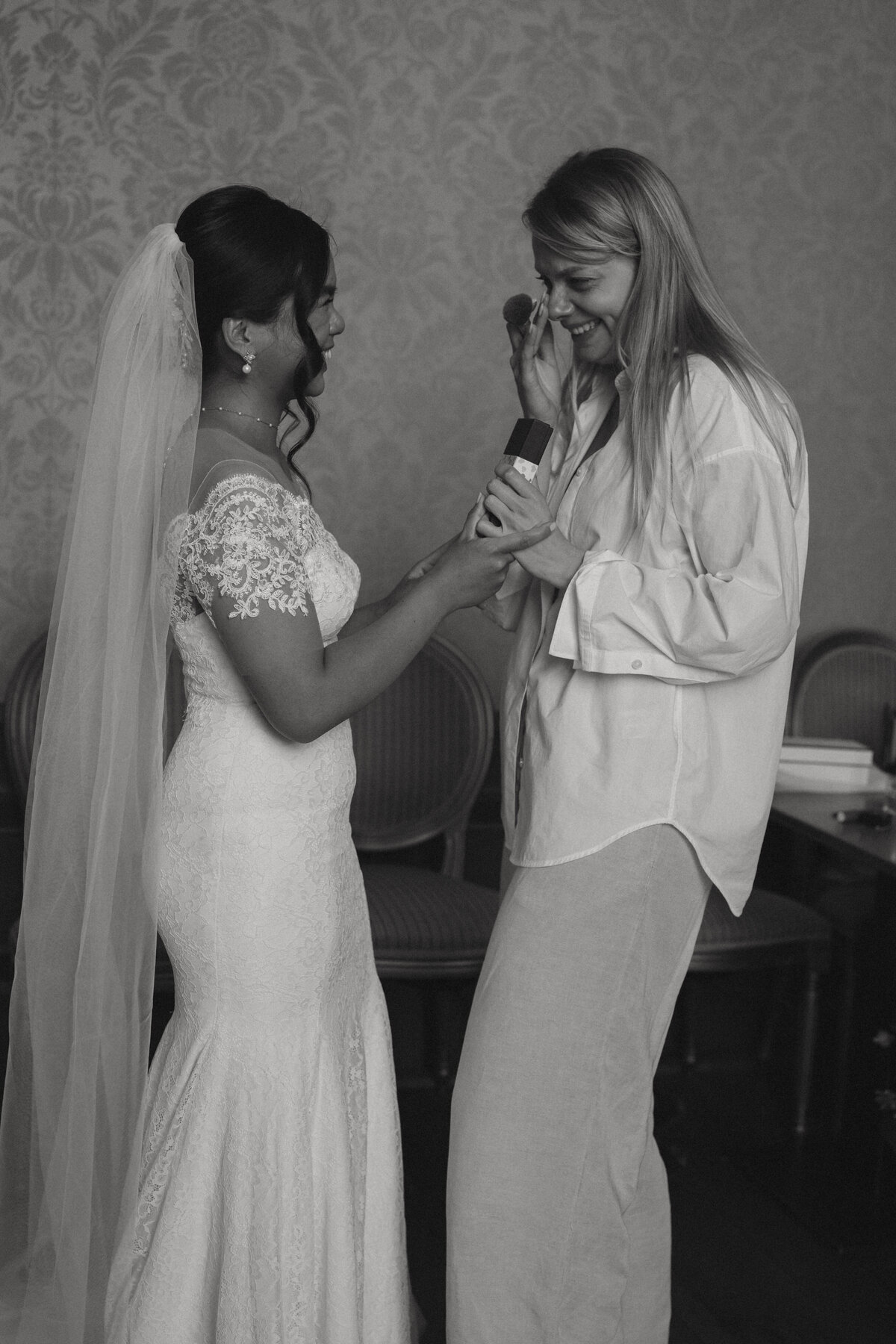 wedding-photographer-Huize Frankendael-couple-photographer-amsterdam-inhosuecapture-135