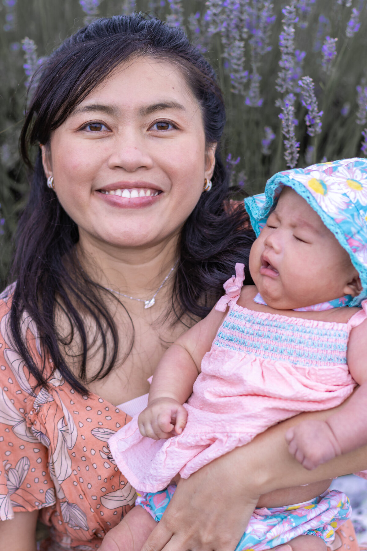 2022Narumon-Thimthong_Beliveau-Farm_lavender-festival_blacksburg-virginia_family-photoshoot_sm-filesize-2923