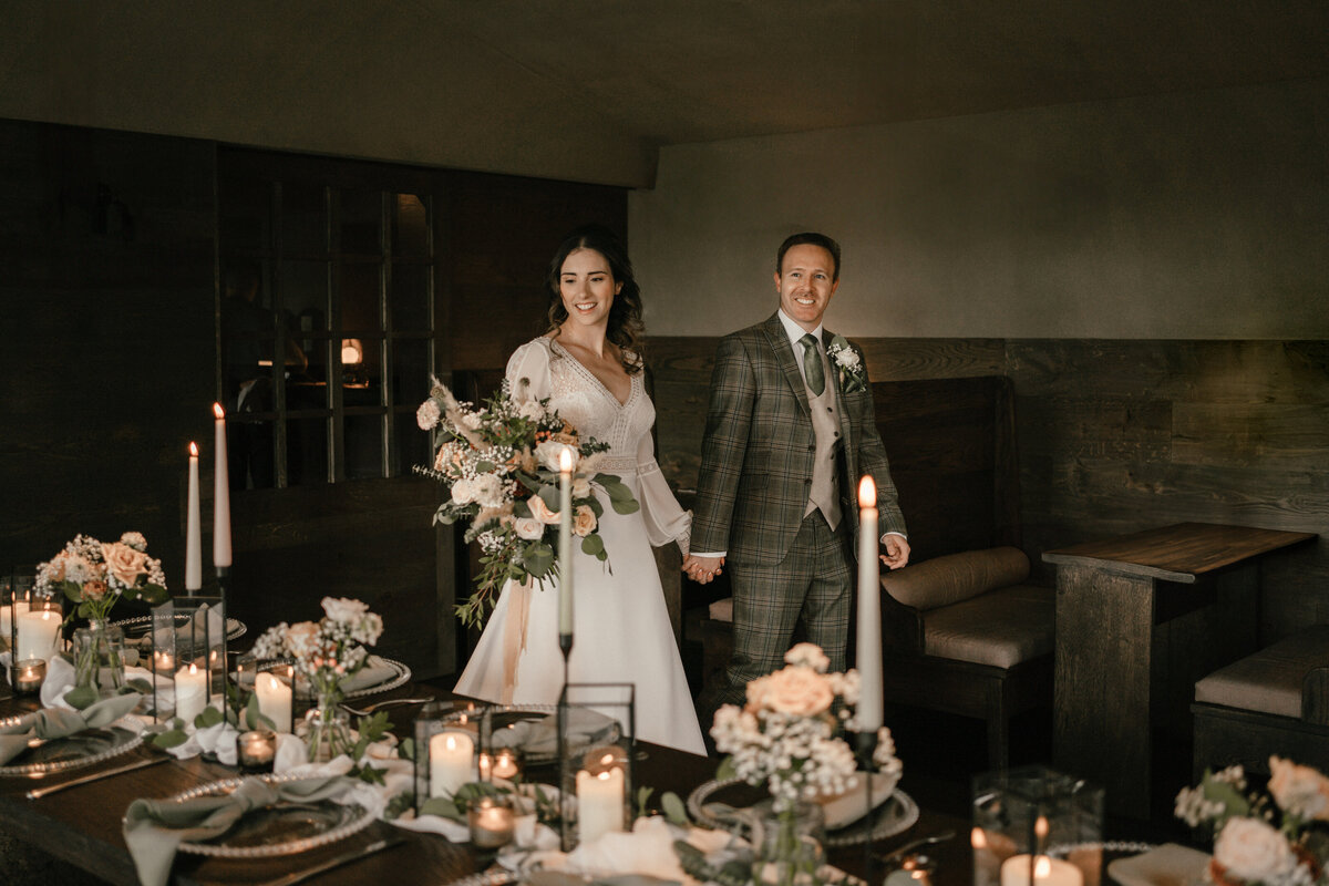 bride-and-groom-seeing-venue